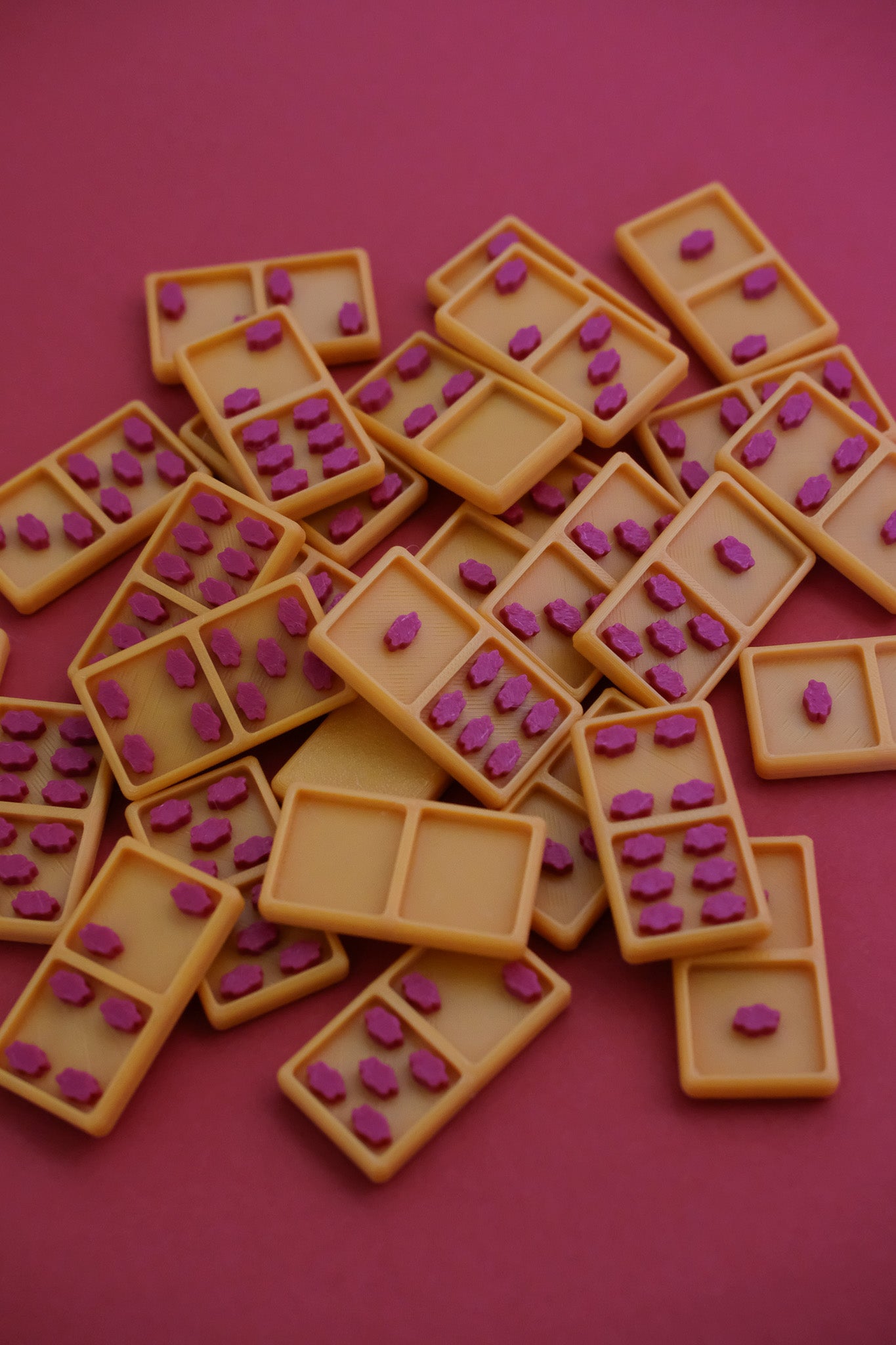 Recycled Kiki Dominoes (Orange - Cherry Red)